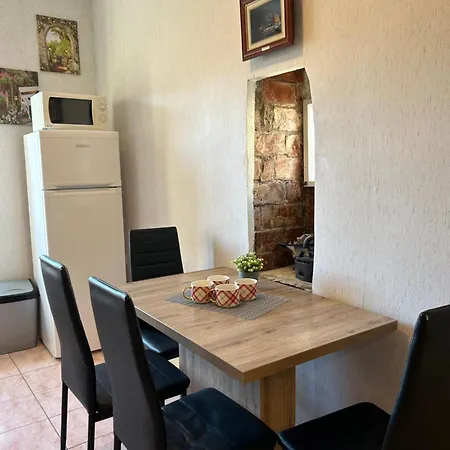 Nilaj Apartamento